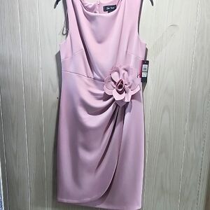 Jessica Howard Pink Dress with Floral Detail